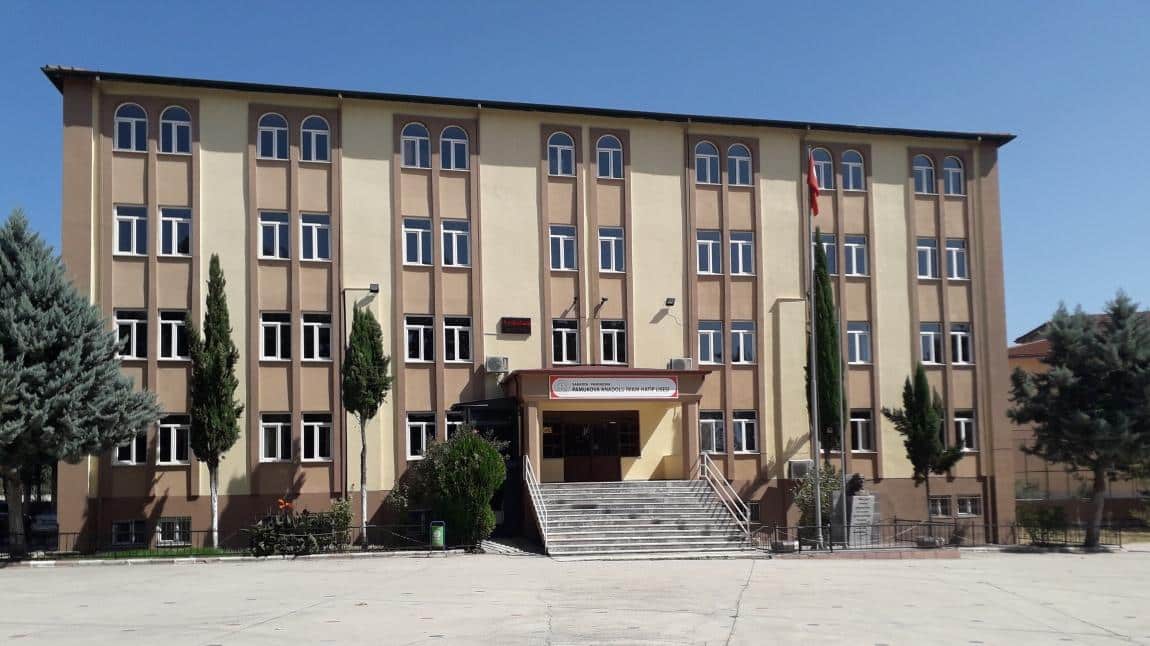 Pamukova Anadolu İmam Hatip Lisesi Fotoğrafı